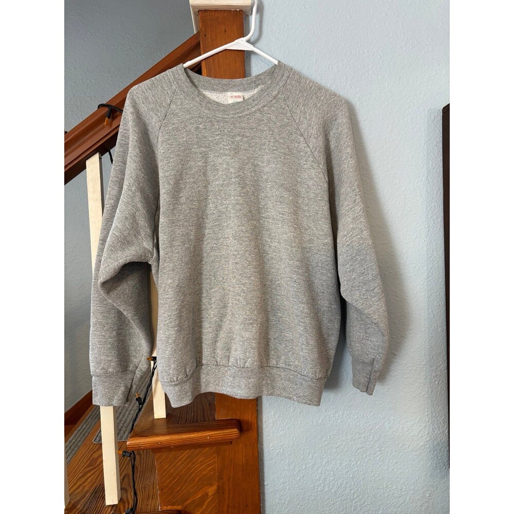 Fruit of the loom women’s XL USA Gray Crewneck Sweatshirt boxy casual